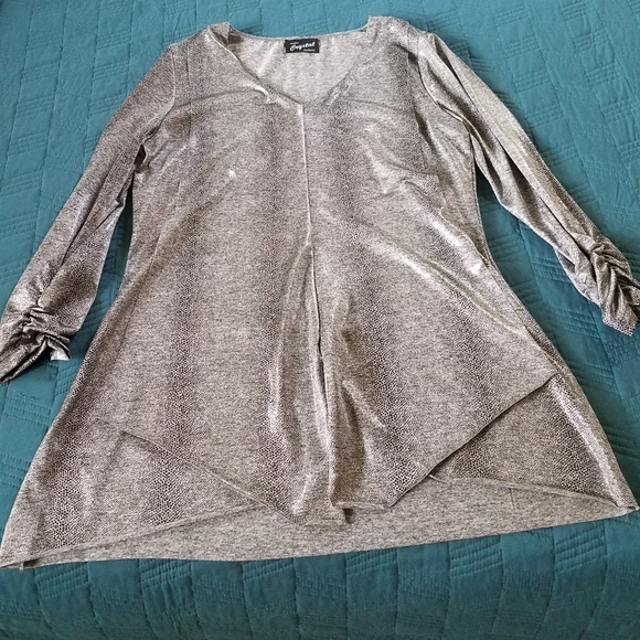 Tunic Top. 3/4 length sleeves - Picture 4 of 5